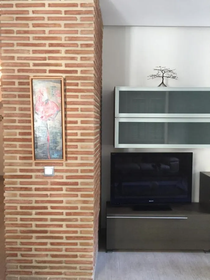 Félix Sáenz RooMalaga by Bossh Apartments