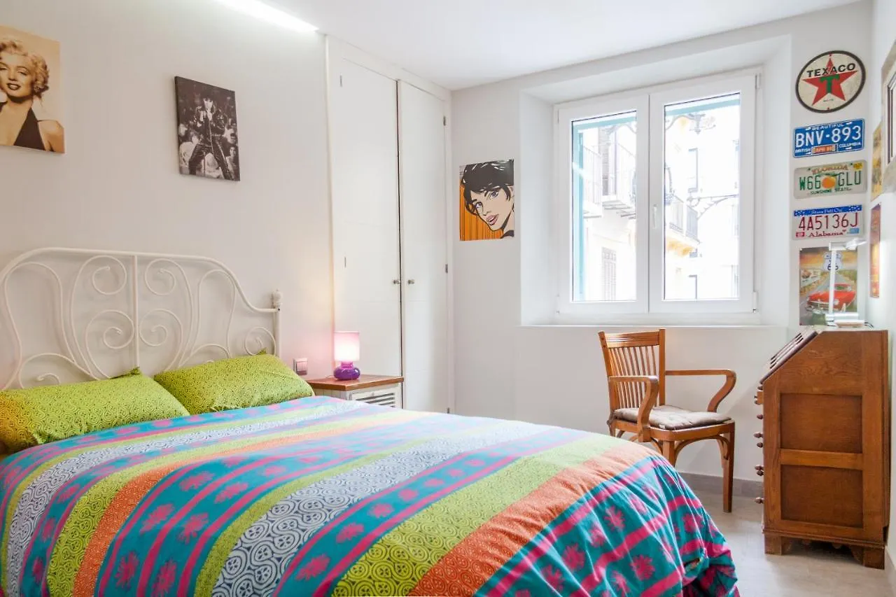 Felix Saenz Roomalaga By Bossh Apartments